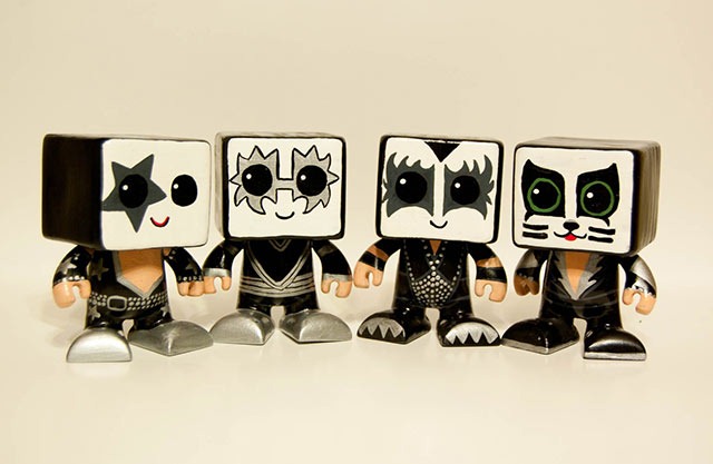 Kiss_Heartbot_Dolls