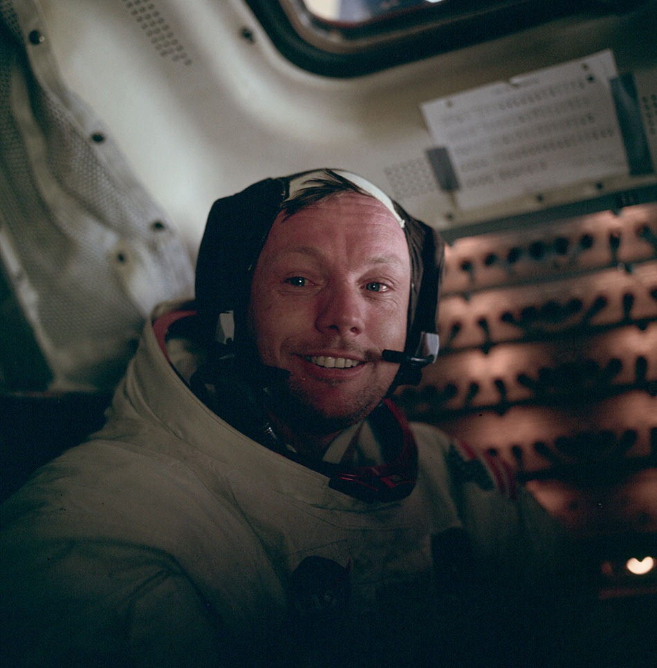Neil_Armstrong_large