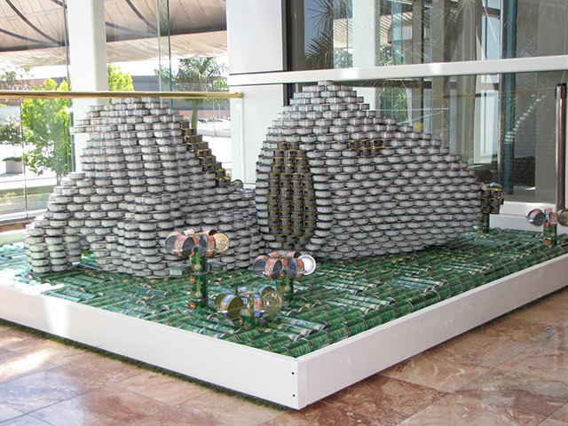 Snoopy-Canstruction-