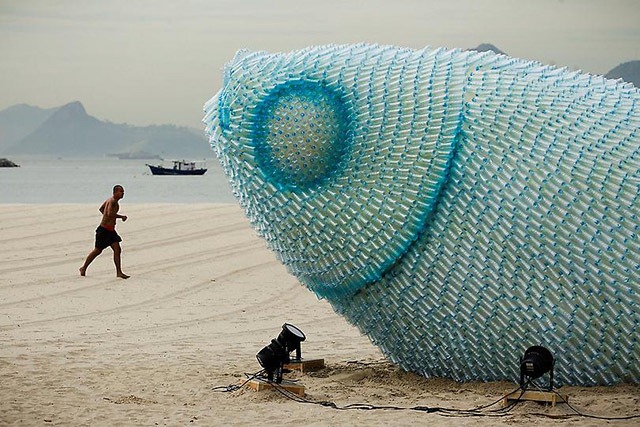 The-Big-Fishes-Sculpture-Rio-Botafogo-Beach