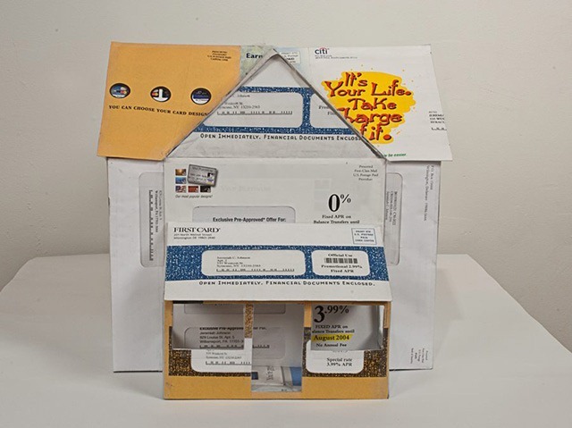 Jeremiah-Johnson-Model-Houses-Made-From-Credit-Card-Applications-04