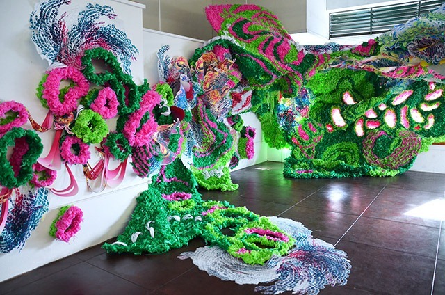 Pseudoscape---A-Large-Scale-Art-Installation-by-Crystal-Wagner-04