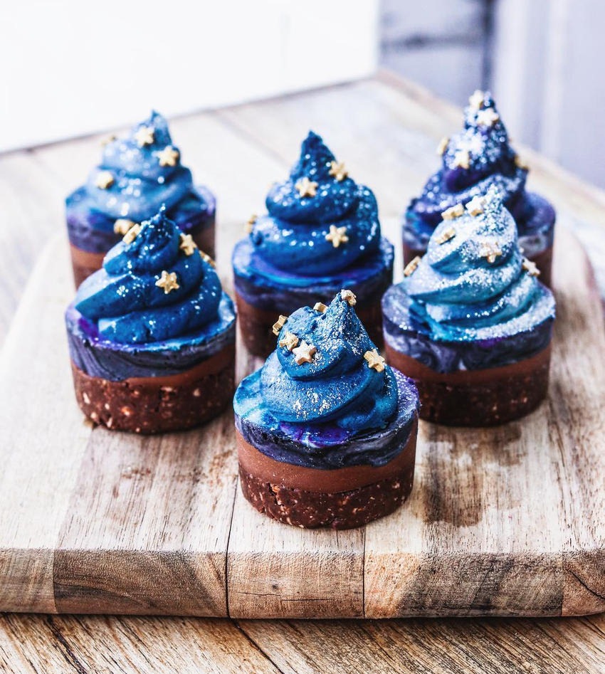 Sam Murphy Galaxy Cupcakes